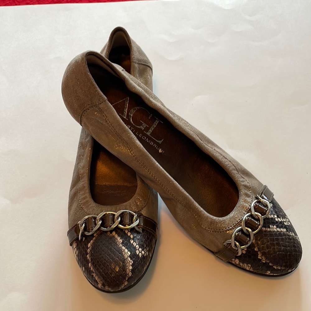 Agl Flats Python Toe Shimmery Tan Leather Size 42 - image 1
